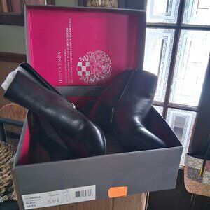 Black New Vince Camuto Bootie Siza 10M/40